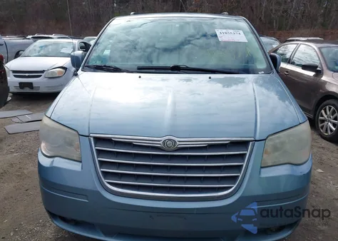 2008 Chrysler Town & Country Touring z USA, uszkodzony, nr VIN 2A8HR54P78R838548